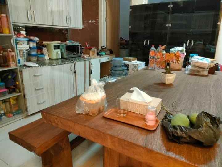 dijual rumah rungkut