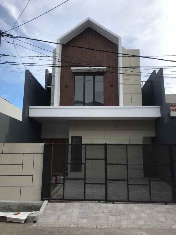 dijual rumah rungkut asri