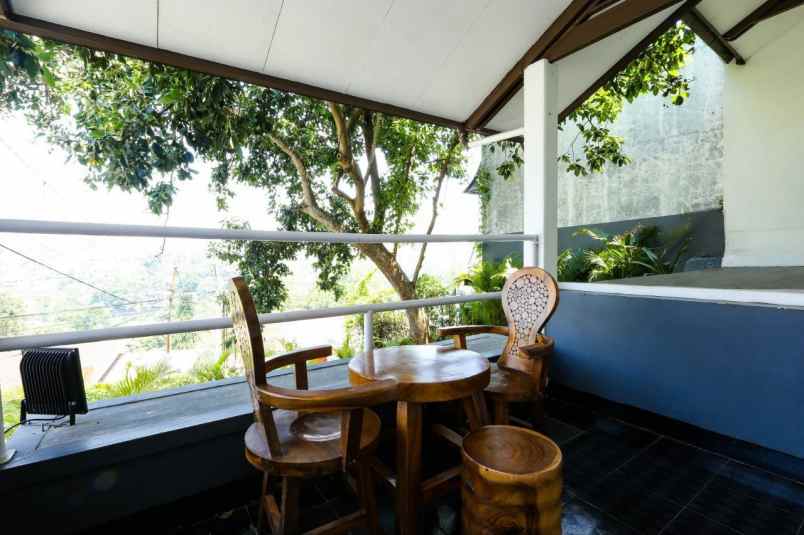 dijual rumah sayap dago coblong kota