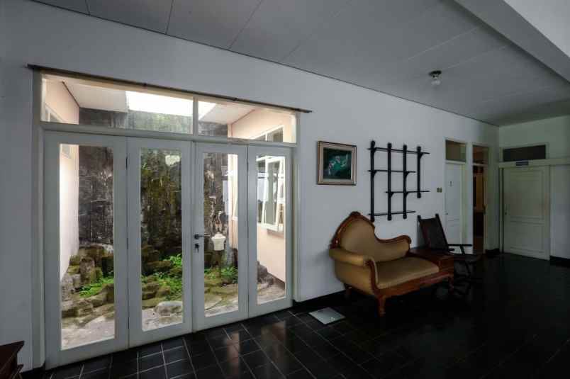 dijual rumah sayap dago coblong kota