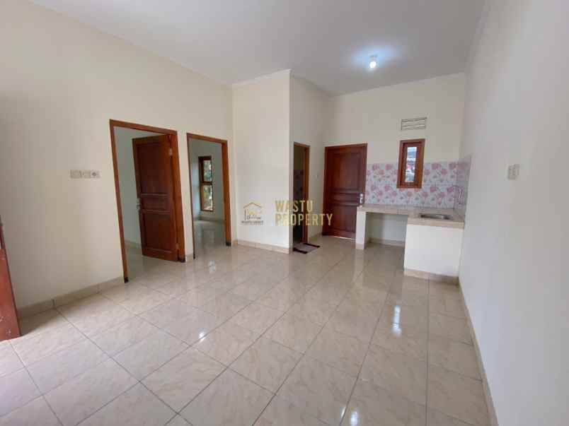 dijual rumah selomartani