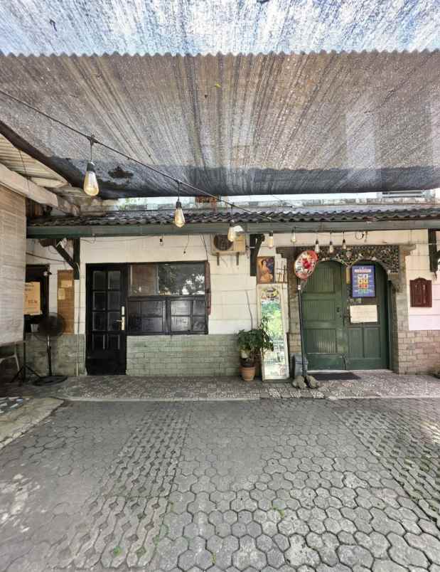 dijual rumah senopati