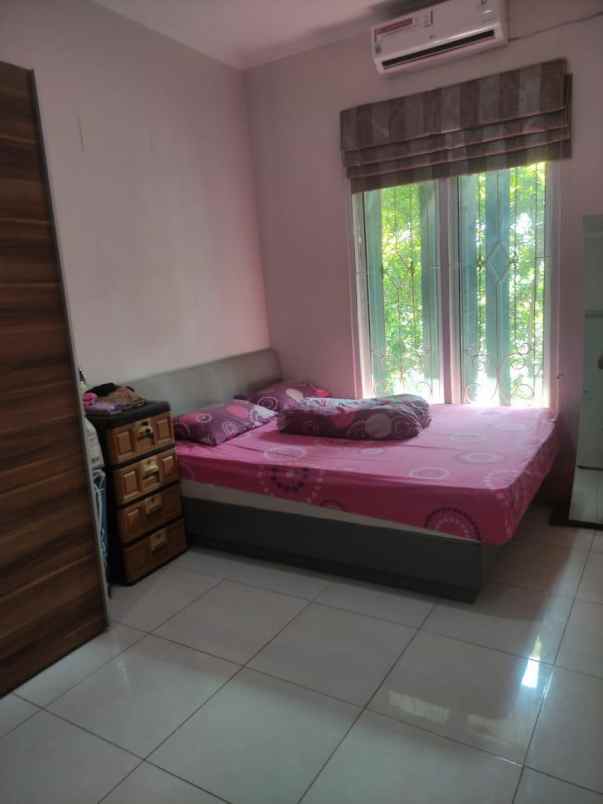 dijual rumah serpong park