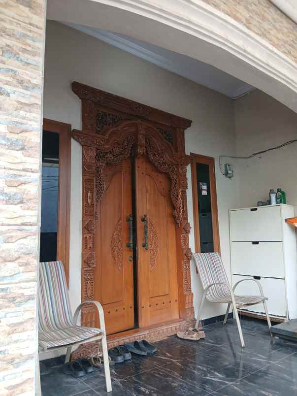 dijual rumah setu indah