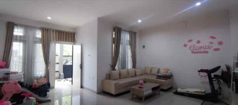 dijual rumah siap huni