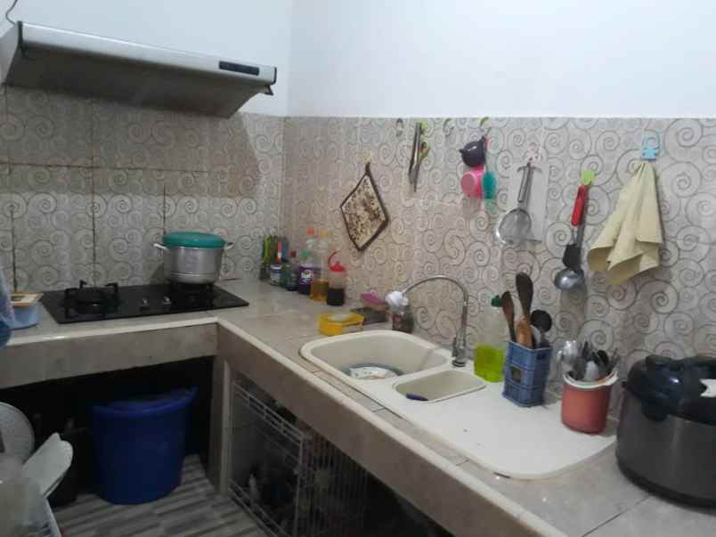 dijual rumah siap huni