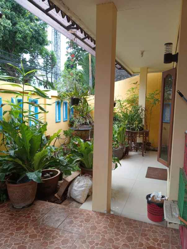 dijual rumah siap huni