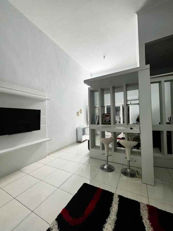 dijual rumah suhat permata jingga kota