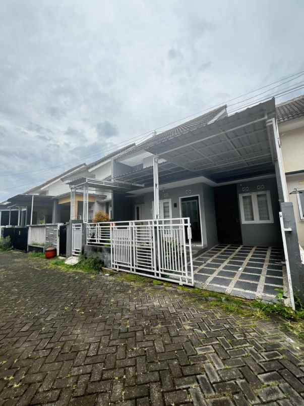 dijual rumah suhat permata jingga kota