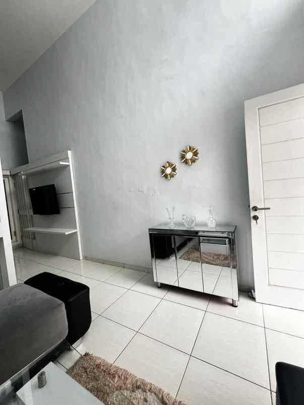 dijual rumah suhat permata jingga kota