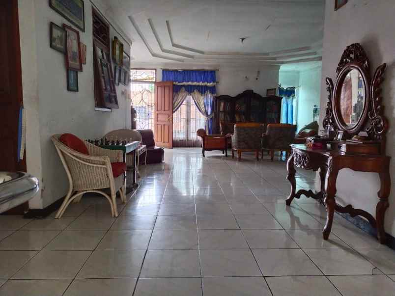 dijual rumah sukabumi selatan kec kebon