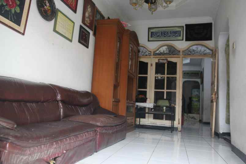 dijual rumah sukabumi selatan kec kebon