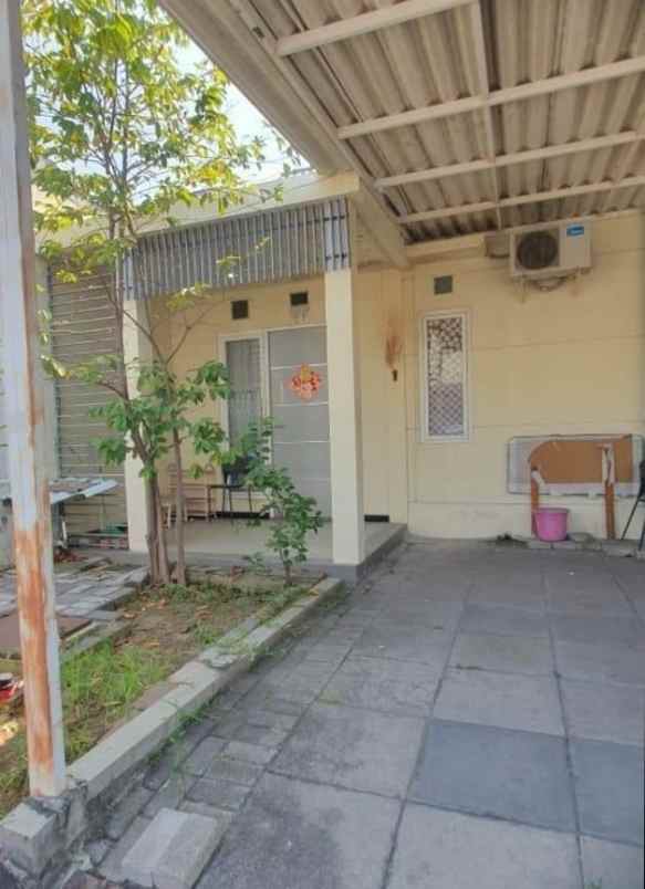 dijual rumah sukolilo dian regency