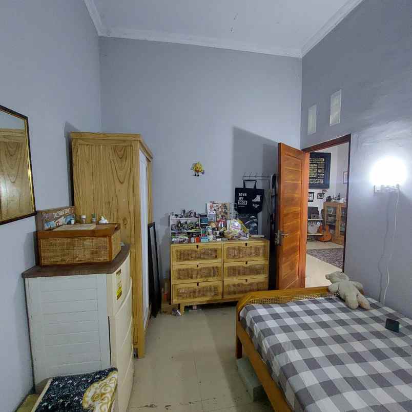 dijual rumah sumberarum