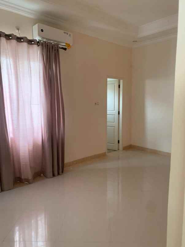 dijual rumah sumur batu