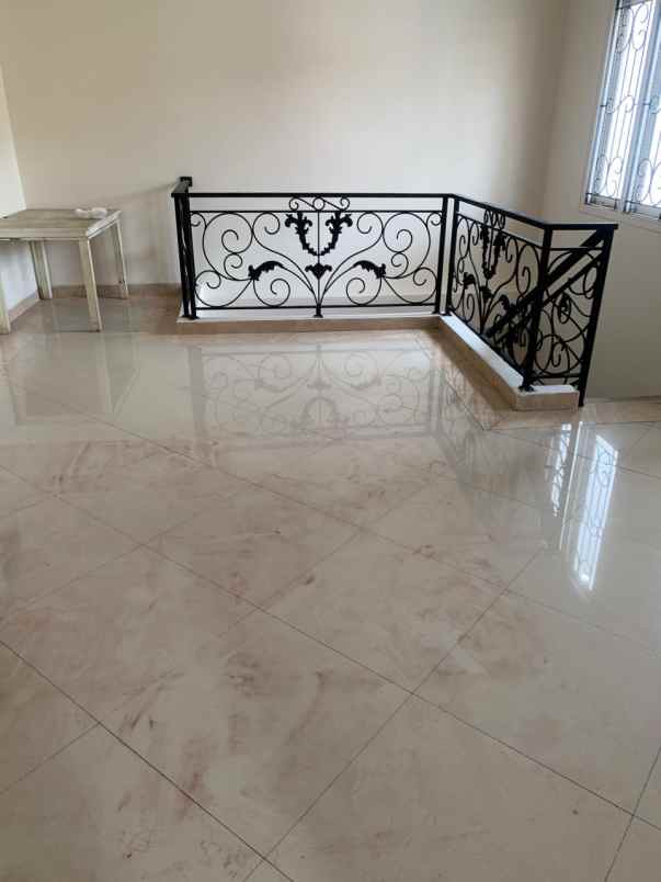 dijual rumah sumur batu