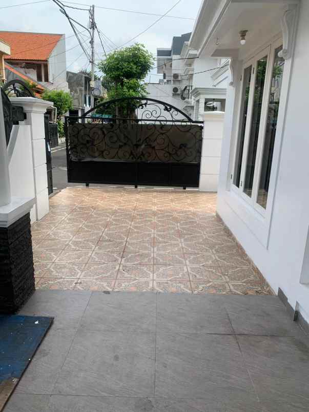 dijual rumah sumur batu