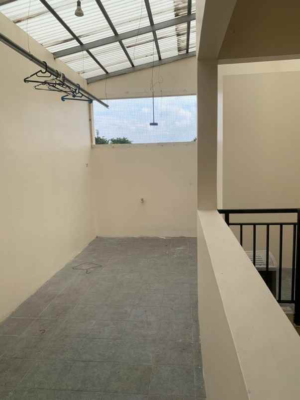 dijual rumah sumur batu