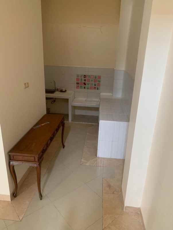 dijual rumah sumur batu