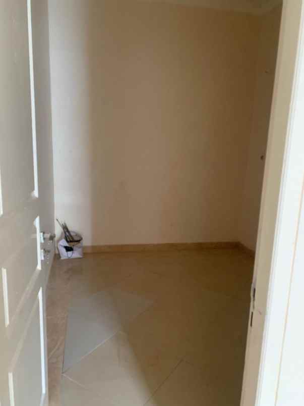 dijual rumah sumur batu