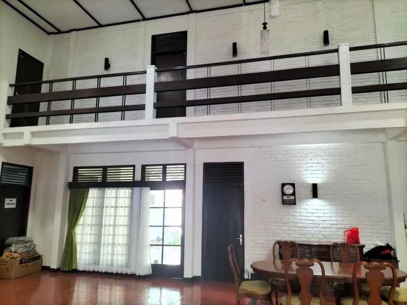 dijual rumah suryalaya