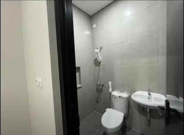 dijual rumah sutorejo