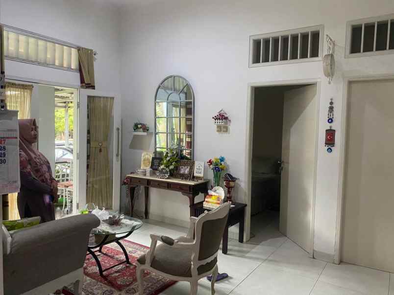 dijual rumah taman sari majapahit