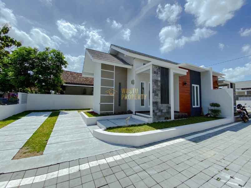 dijual rumah tamanmartani