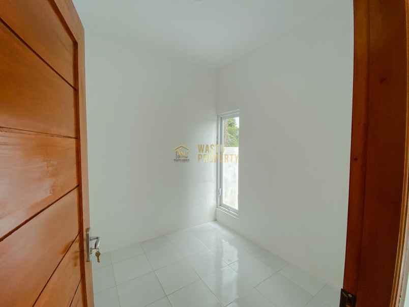 dijual rumah tamanmartani kalasan