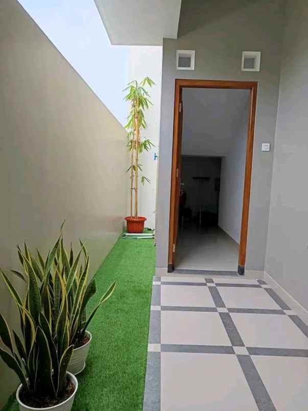 dijual rumah tamanmartani kalasan