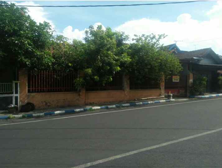 dijual rumah tepi jalan dekat rumah