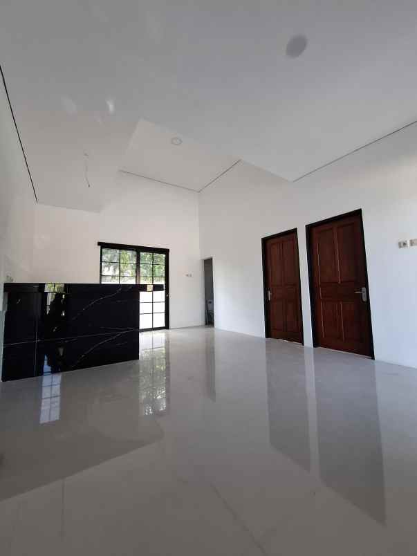 dijual rumah the villa arcadia