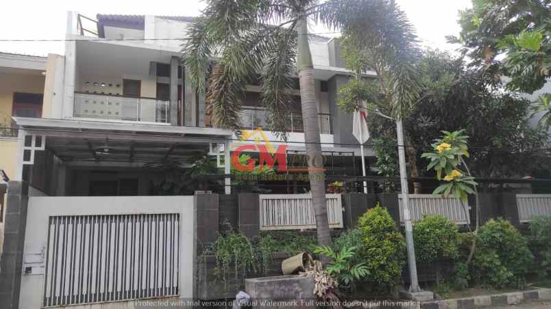dijual rumah turangga