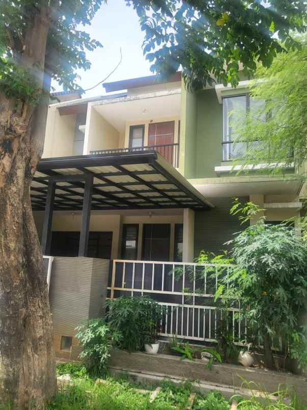 dijual rumah villa meutia kirana