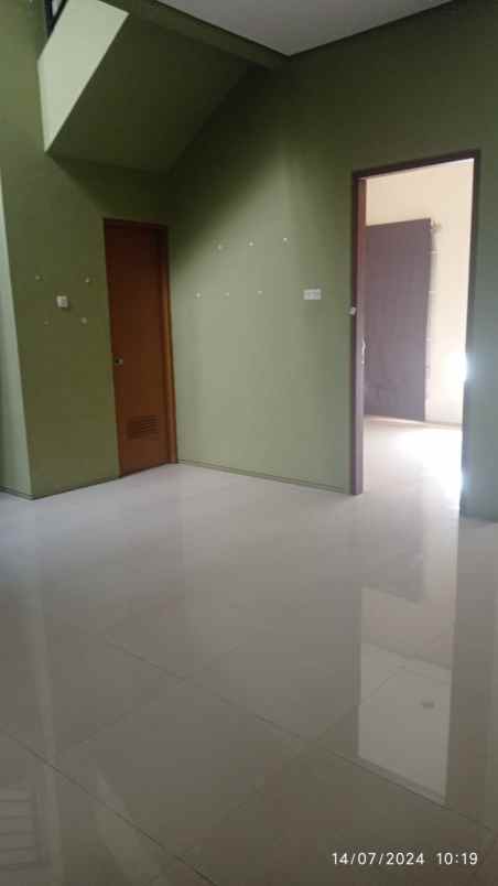 dijual rumah villa meutia kirana