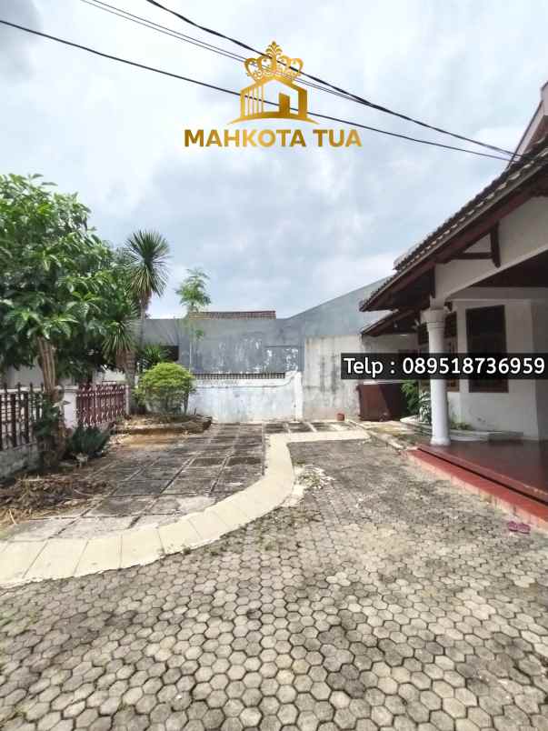 dijual rumah warung buncit
