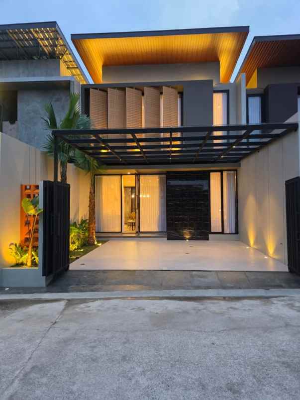 dijual rumah wedomartani ngemplak