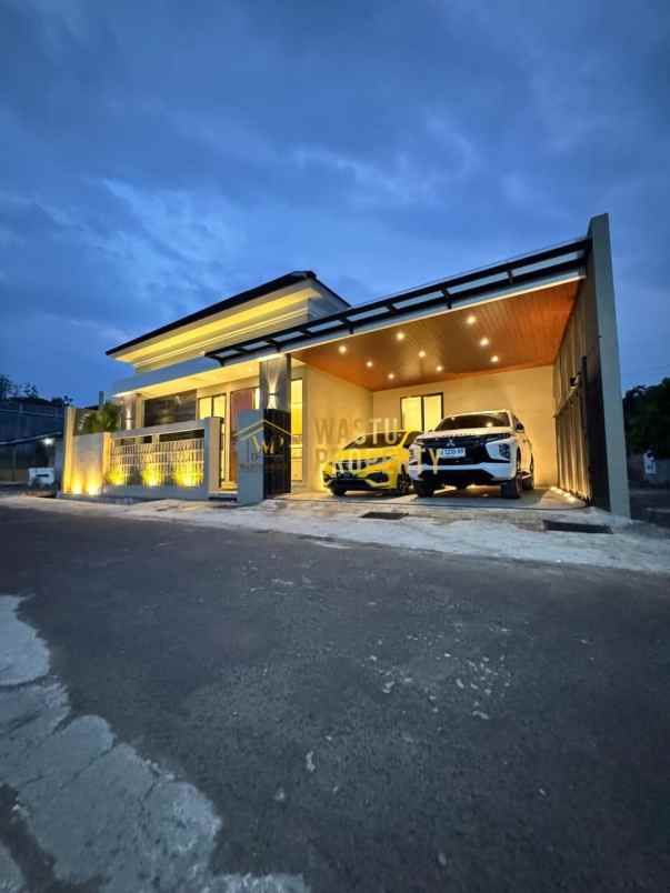 dijual rumah widodomartani