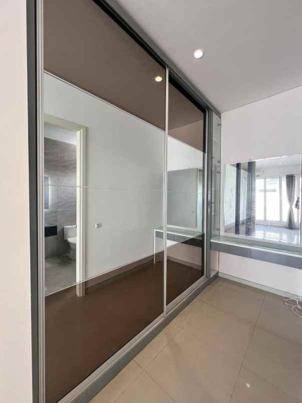 dijual rumah wisata bukit mas