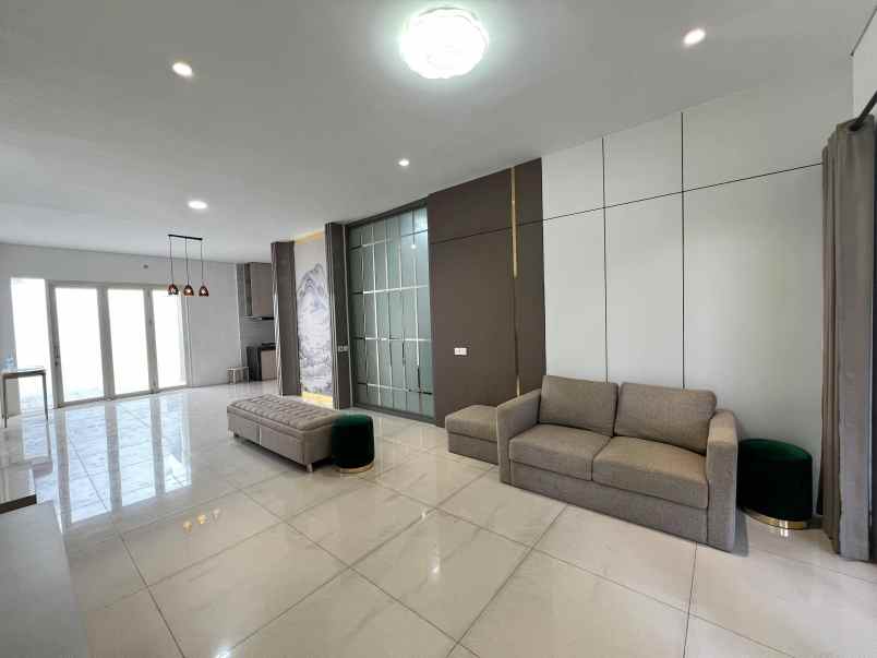 dijual rumah wisata bukit mas