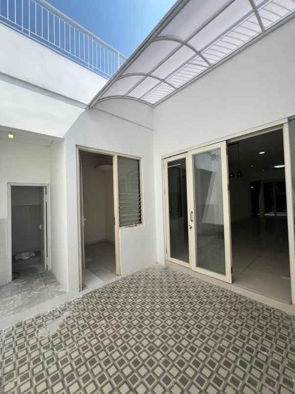 dijual rumah wisata bukit mas