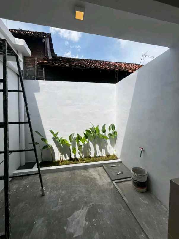 dijual rumah wisata kasongan