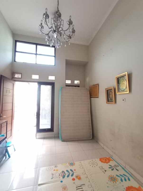 dijual rumah wisma jaya duren jaya