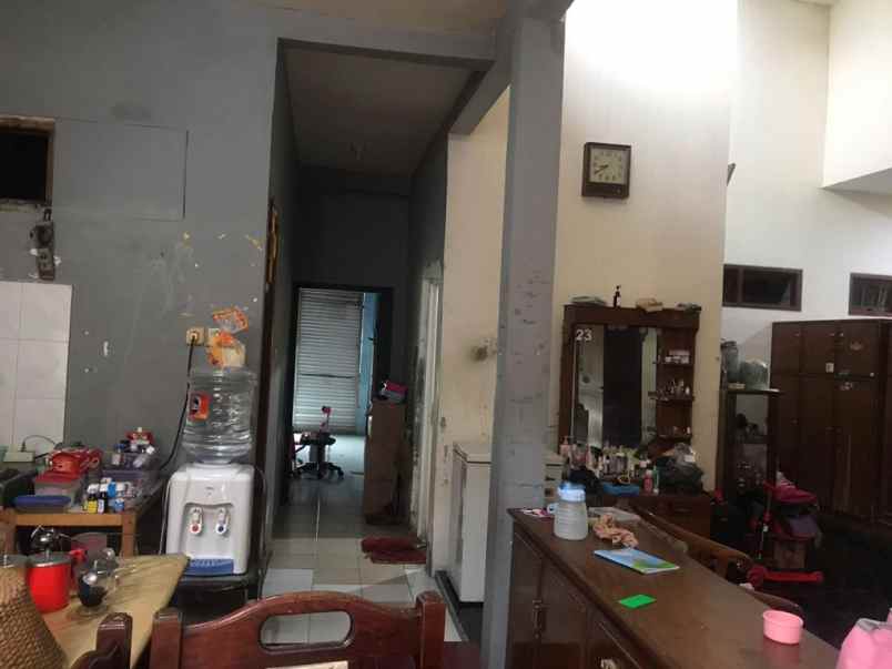 dijual rumah wisma lidah kulon