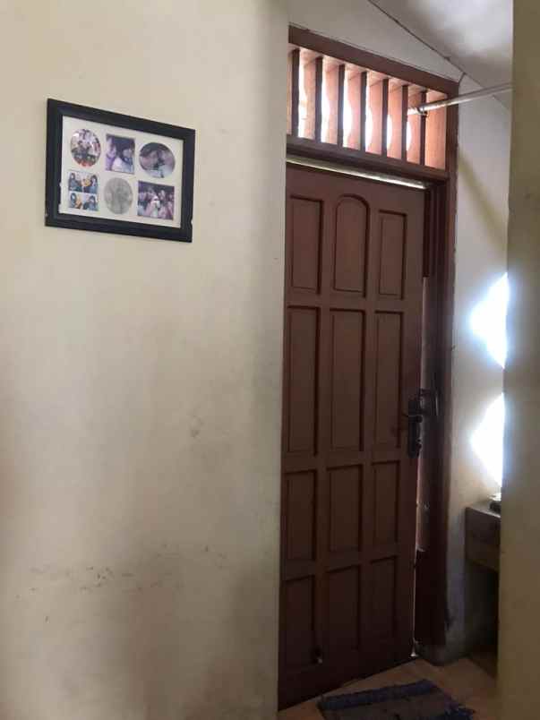 dijual rumah wisma lidah kulon