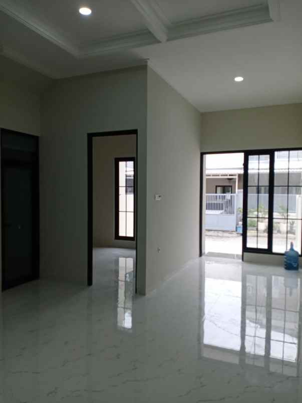 dijual rumah wisma mukti