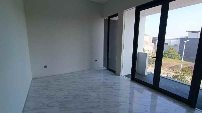 dijual rumah woodland citraland