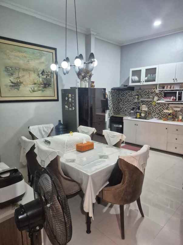 dijual rumah ykp medokan asri
