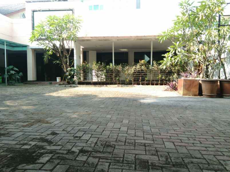 dijual sewa rumah untuk komersial