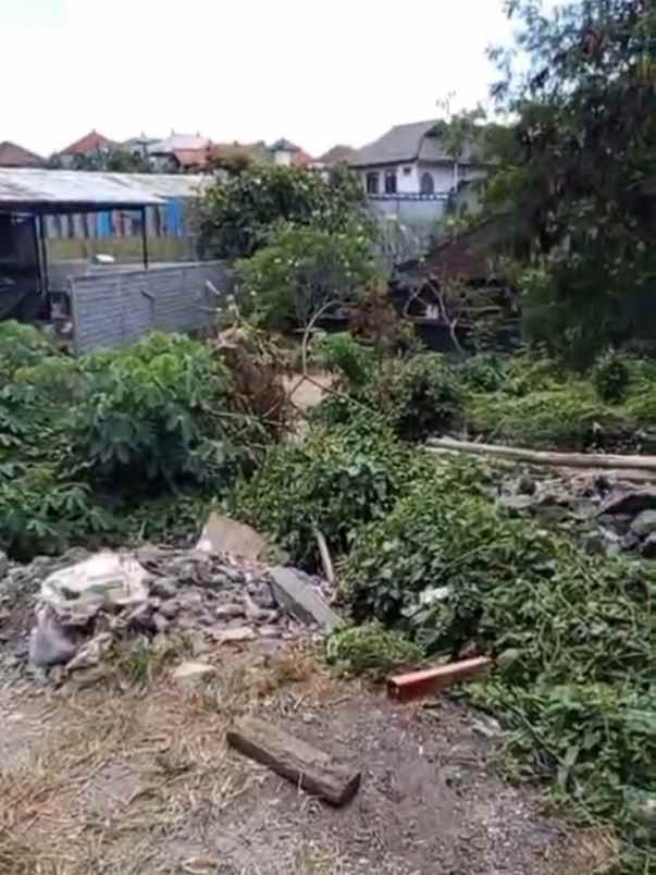 dijual tanah belakang poltabes